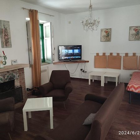 Holiday Home Sulmare Изола-делле-Феммине Экстерьер фото