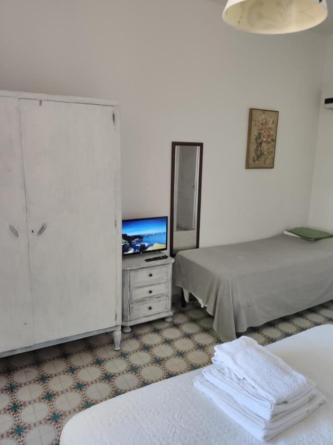 Holiday Home Sulmare Изола-делле-Феммине Экстерьер фото