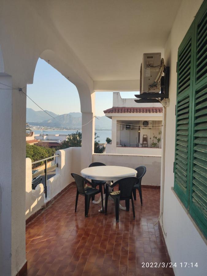 Holiday Home Sulmare Изола-делле-Феммине Экстерьер фото