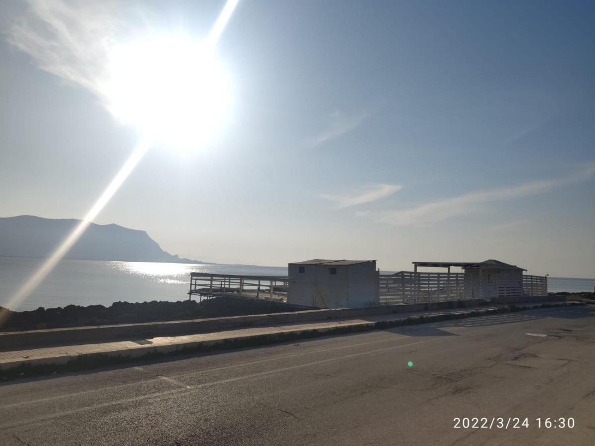 Holiday Home Sulmare Изола-делле-Феммине Экстерьер фото