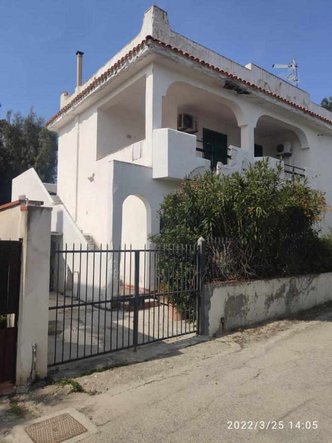 Holiday Home Sulmare Изола-делле-Феммине Экстерьер фото